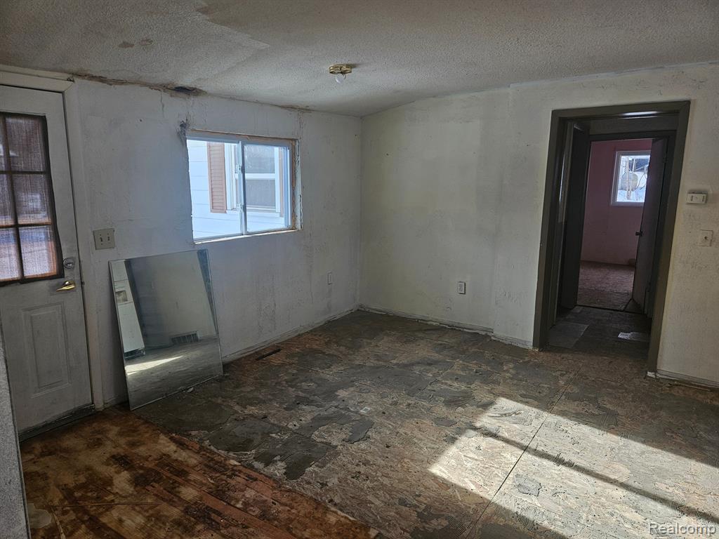 6218 TREND Street, Mayville Vlg, MI 48744 — Photo 12