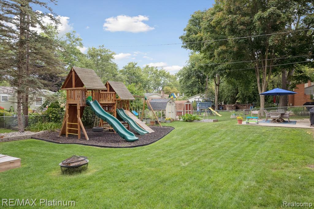 572 Old Creek Drive, Saline, MI 48176 — Photo 45