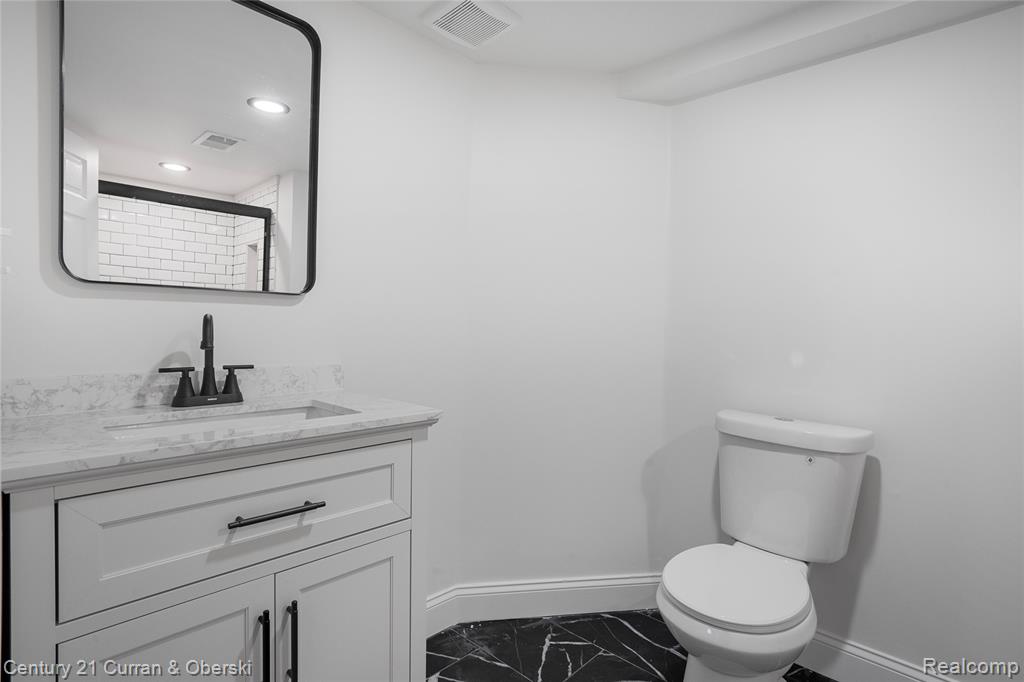 9025 Weddel Street, Taylor, MI 48180 — Photo 30