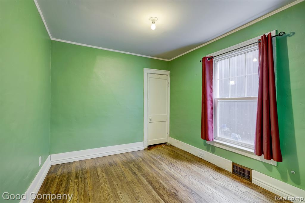 736 E Meyers Avenue, Hazel Park, MI 48030 — Photo 20