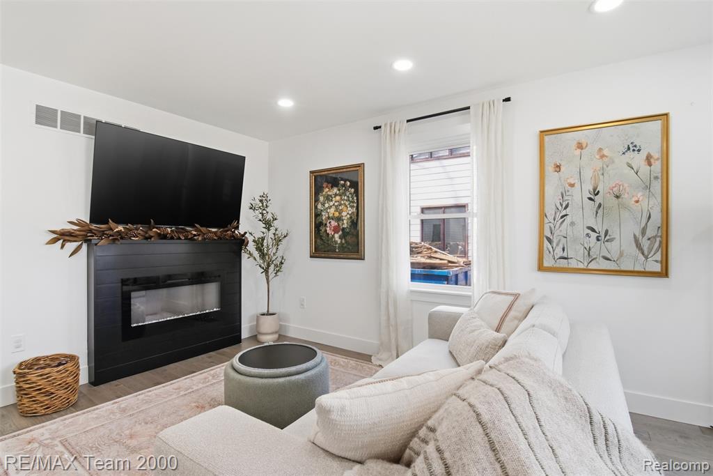 721 N Alexander Avenue, Royal Oak, MI 48067 — Photo 6