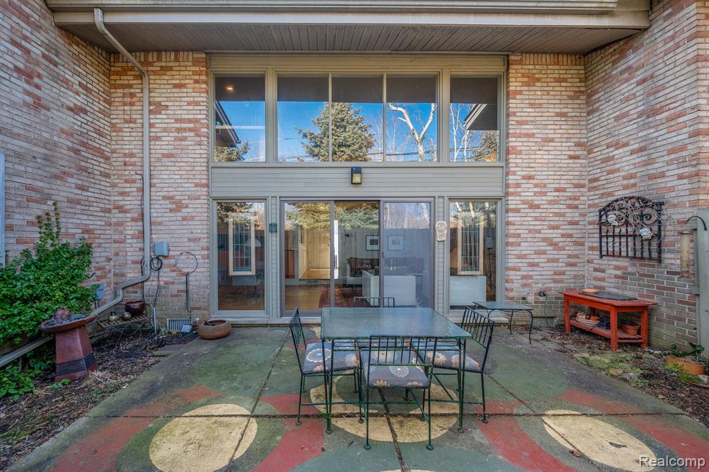 385 CONCORD Place, Bloomfield Hills, MI 48304 — Photo 27