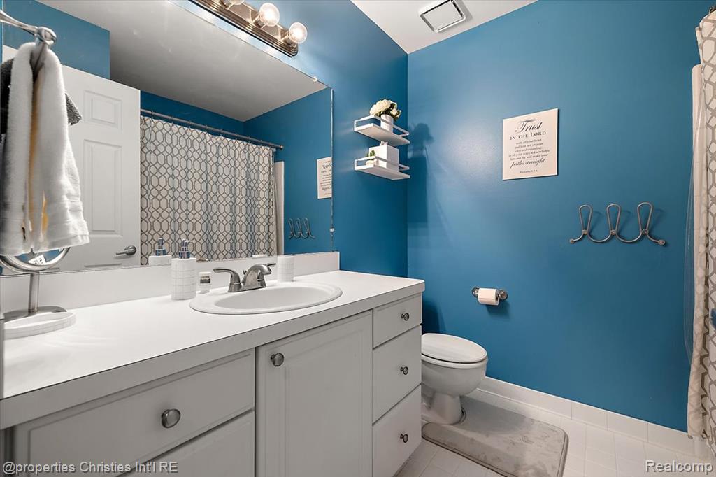 42683 Wimbleton Way, Novi, MI — Photo 31