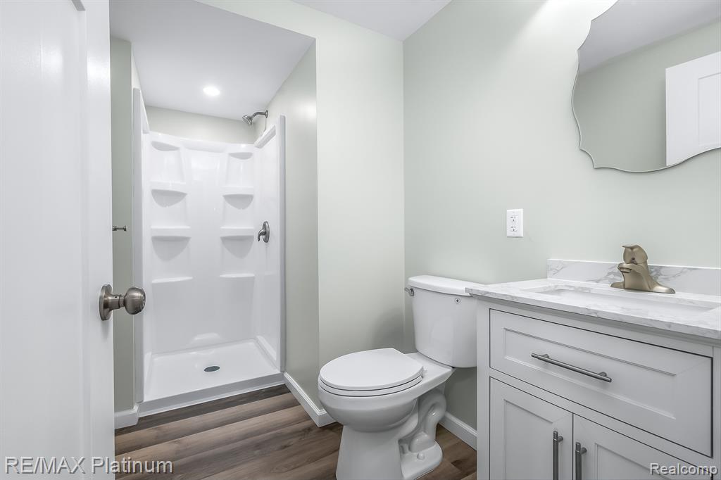 43680 BURTRIG Road, Belleville, MI 48111 — Photo 16