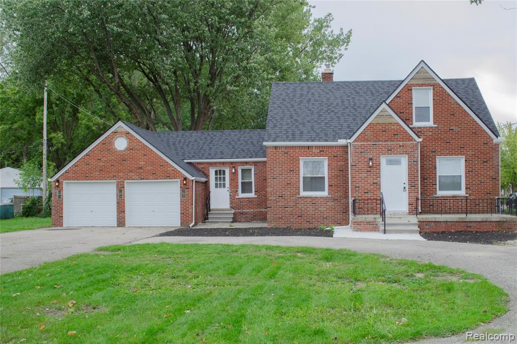 15960 Martin Road, Roseville, MI 48066