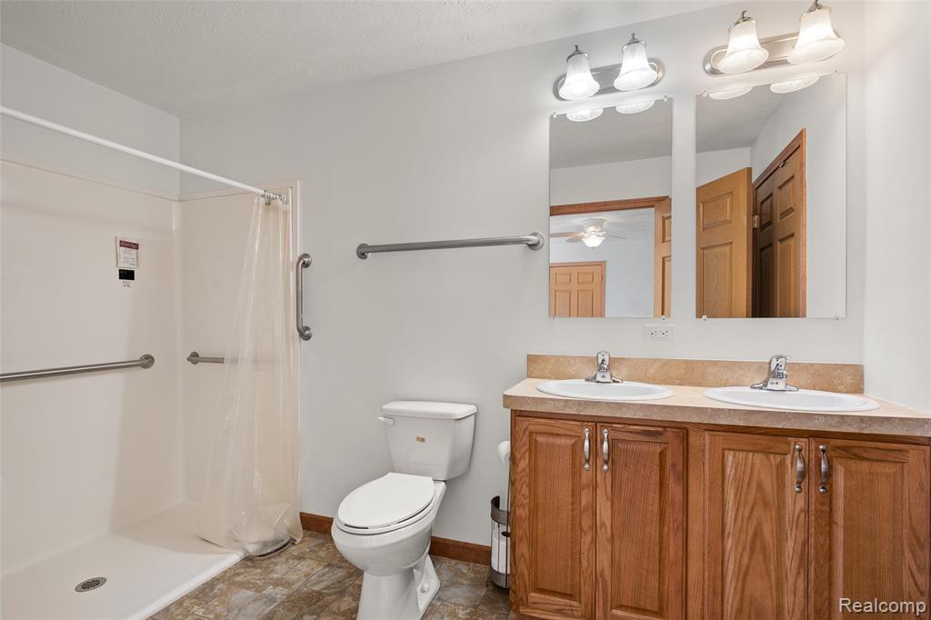 18415 12 Mile Road, Big Rapids, MI 49307 — Photo 16