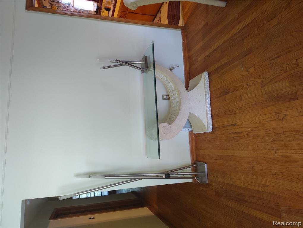 6906 Greenview Avenue, Detroit, MI 48228 — Photo 11