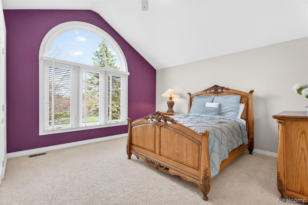 2562 Sequoia Court, Bloomfield, MI 48304 — Photo 31