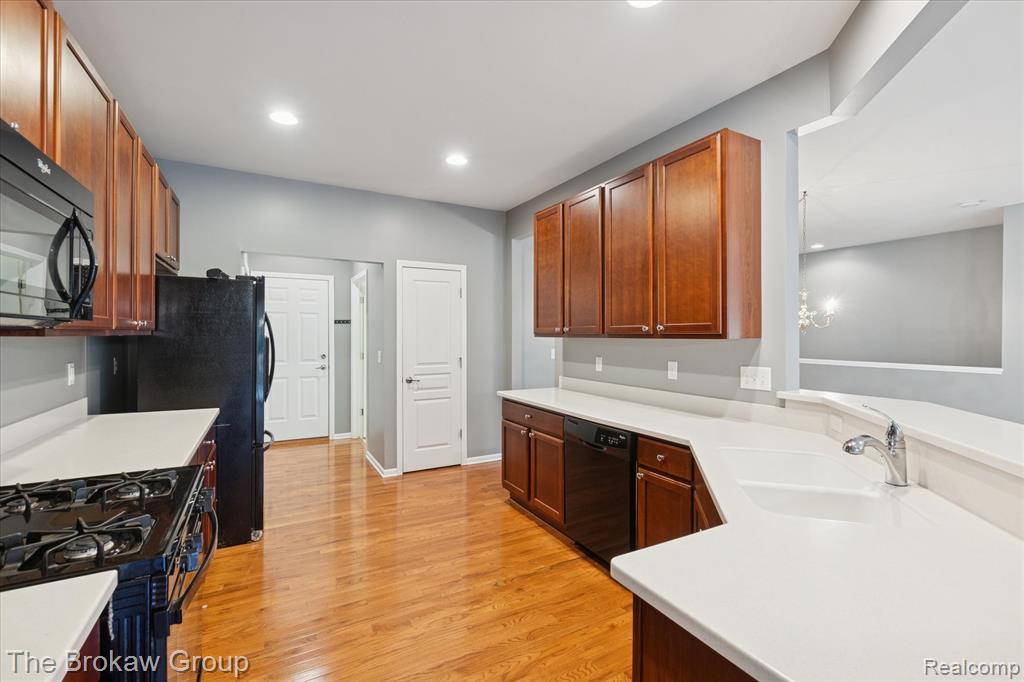 6334 Prairie Dunes Drive, Grand Blanc, MI 48439 — Photo 13
