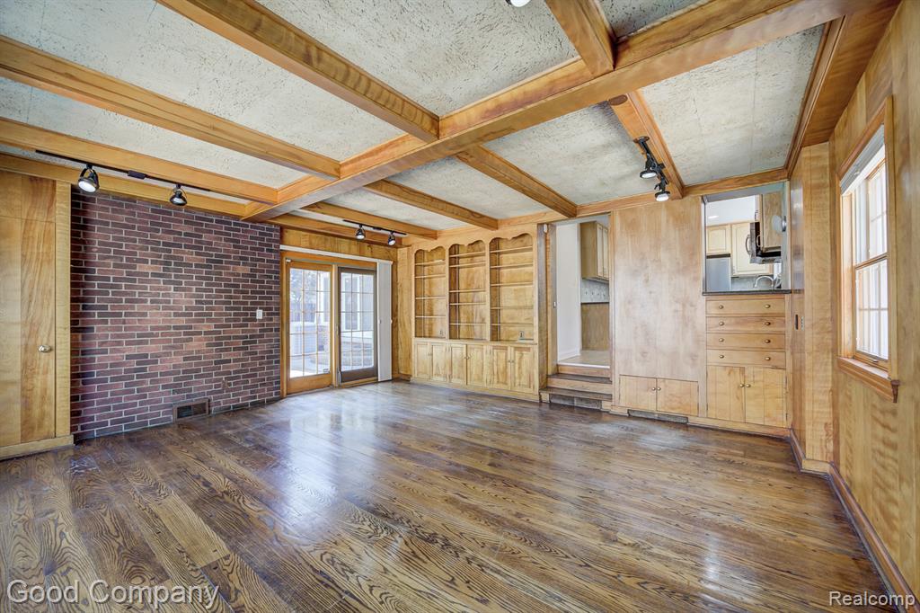 20 OXFORD Boulevard, Pleasant Ridge, MI — Photo 24