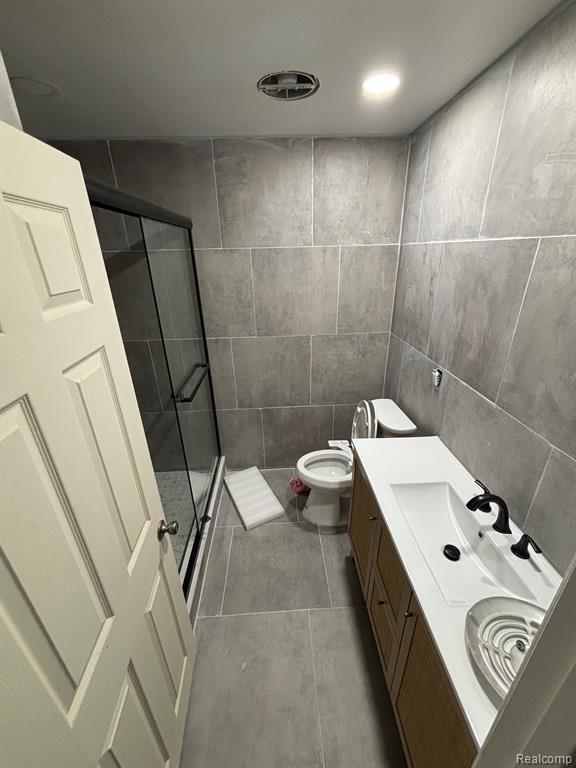 5987 CAMPUS Drive, Dearborn Heights, MI 48127 — Photo 10