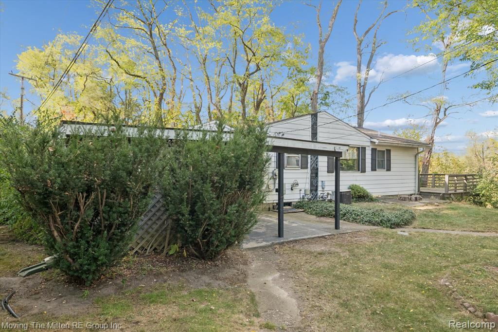 50710 W Huron River Drive, Belleville, MI 48111 — Photo 41