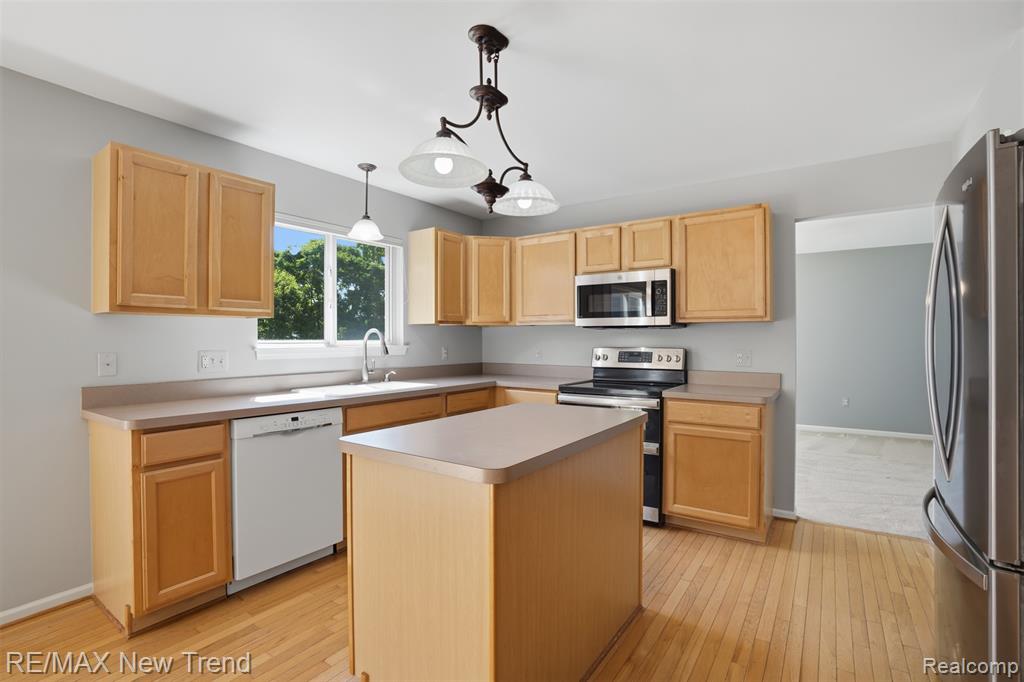 729 Akehurst Lane, White Lake, MI — Photo 19