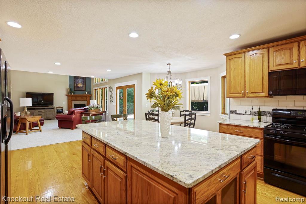 9763 BEECH TREE Lane, Frankenmuth, MI 48734 — Photo 23