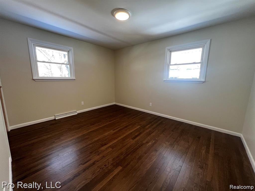 509 CREST Lane, Jonesville, MI 49250 — Photo 5