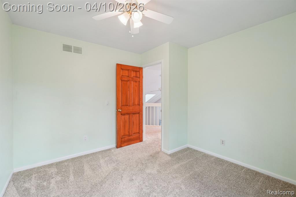 8933 Minne Wanna Road, Clarkston, MI 48348 — Photo 21