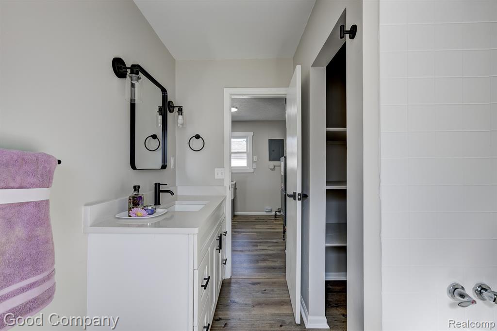 7276 Packard Avenue, Warren, MI 48091 — Photo 16