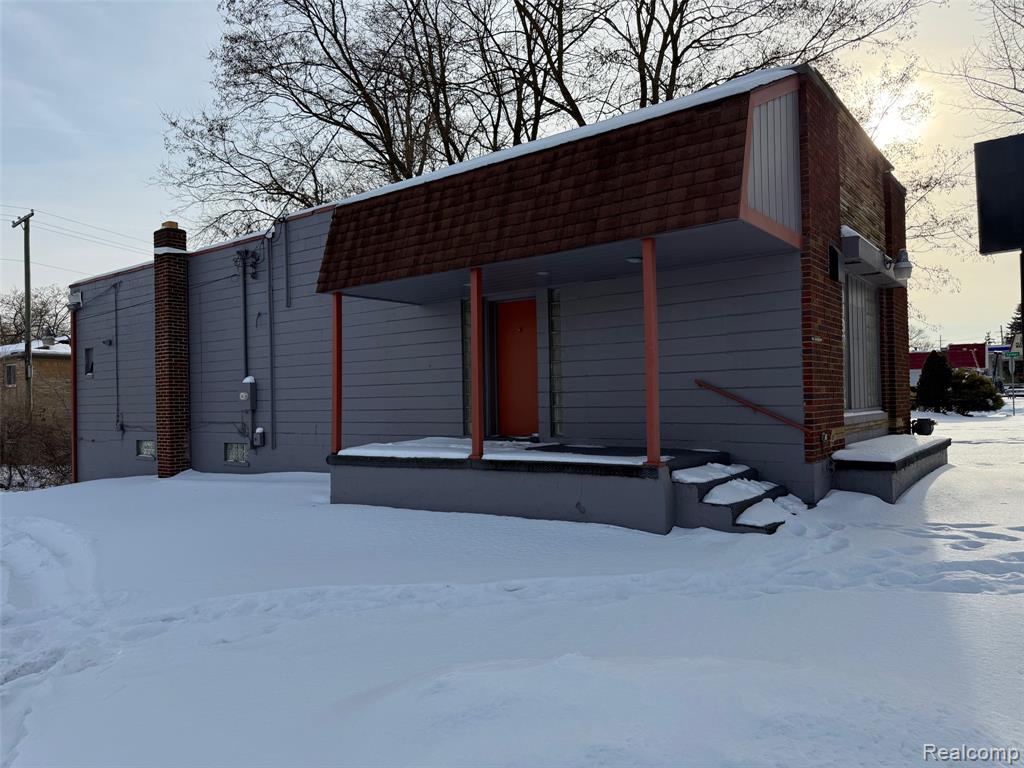 595 Orchard Lake Road, Pontiac, MI 48341 — Photo 2