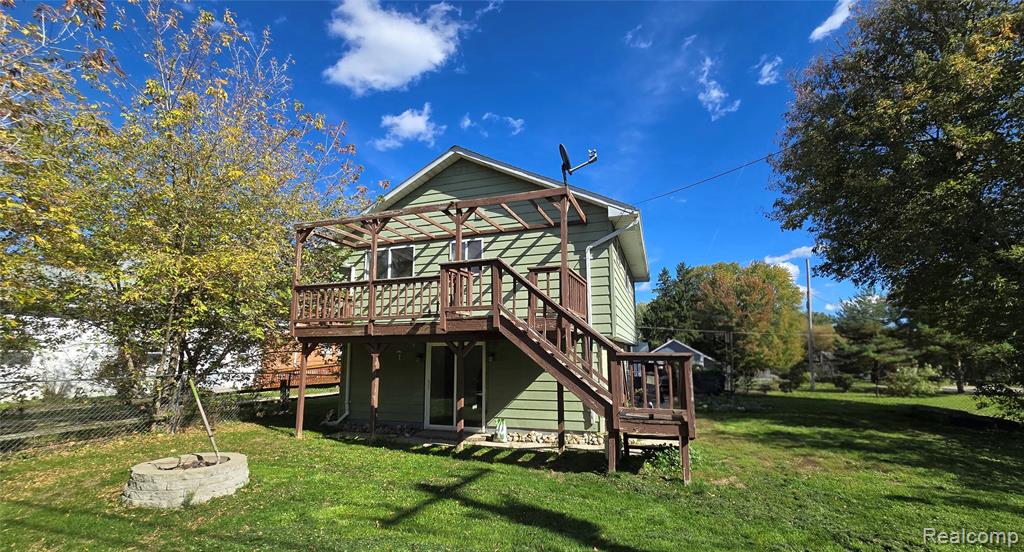 160 S Elba Road, Lapeer, MI 48446