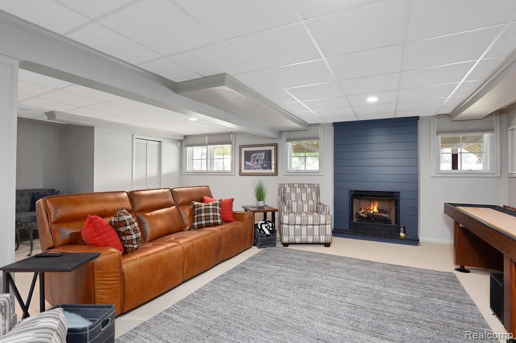 16964 LOCHMOOR Circle E, Northville, MI 48168 — Photo 27