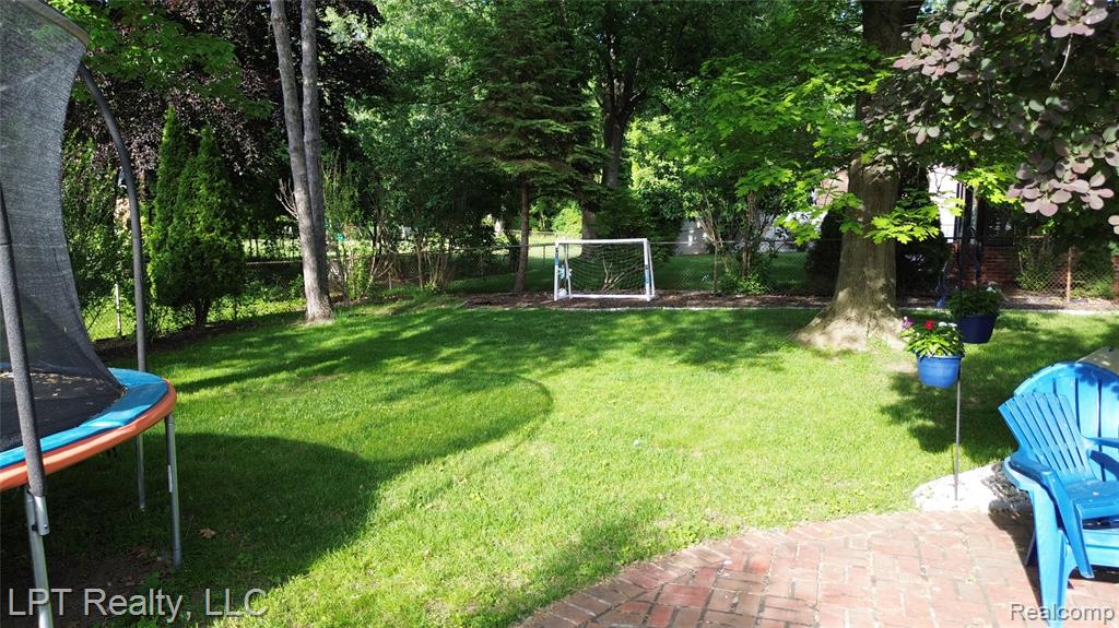 16282 Truwood, Woodhaven, MI 48183 — Photo 22