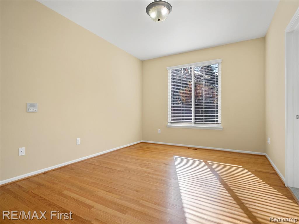 8564 Washington Woods Drive, Washington, MI — Photo 18