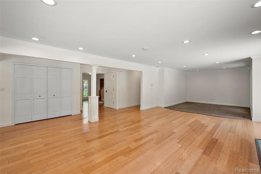 5353 W Bloomfield Lake Road, West Bloomfield, MI 48323 — Photo 27