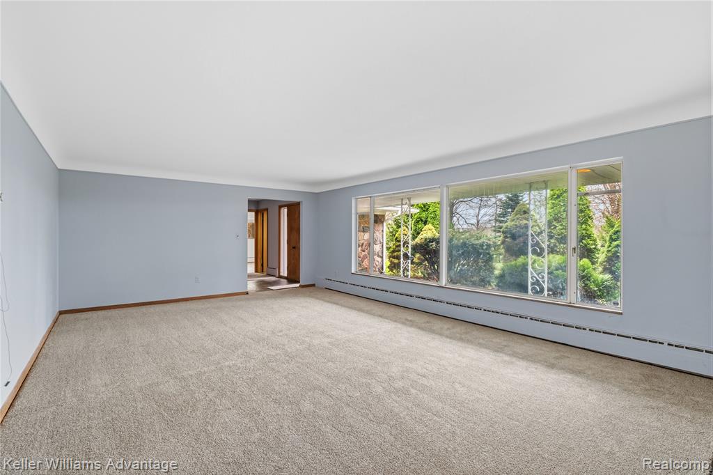 34550 Freedom Road, Farmington, MI 48335 — Photo 8