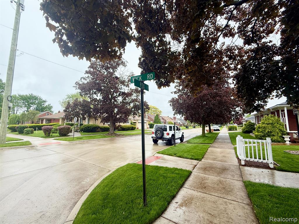 9222 FOX Avenue, Allen Park, MI 48101 — Photo 35