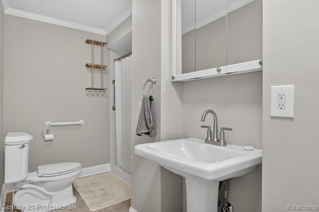 1001 Arborview Boulevard, Ann Arbor, MI 48103 — Photo 18