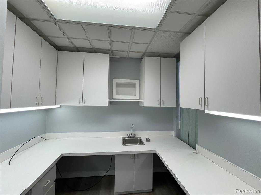 2021 MONROE Street, Dearborn, MI, 48124