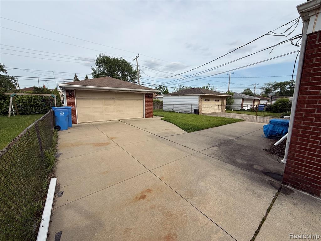6484 Drexel Street, Dearborn Heights, MI 48127 — Photo 22