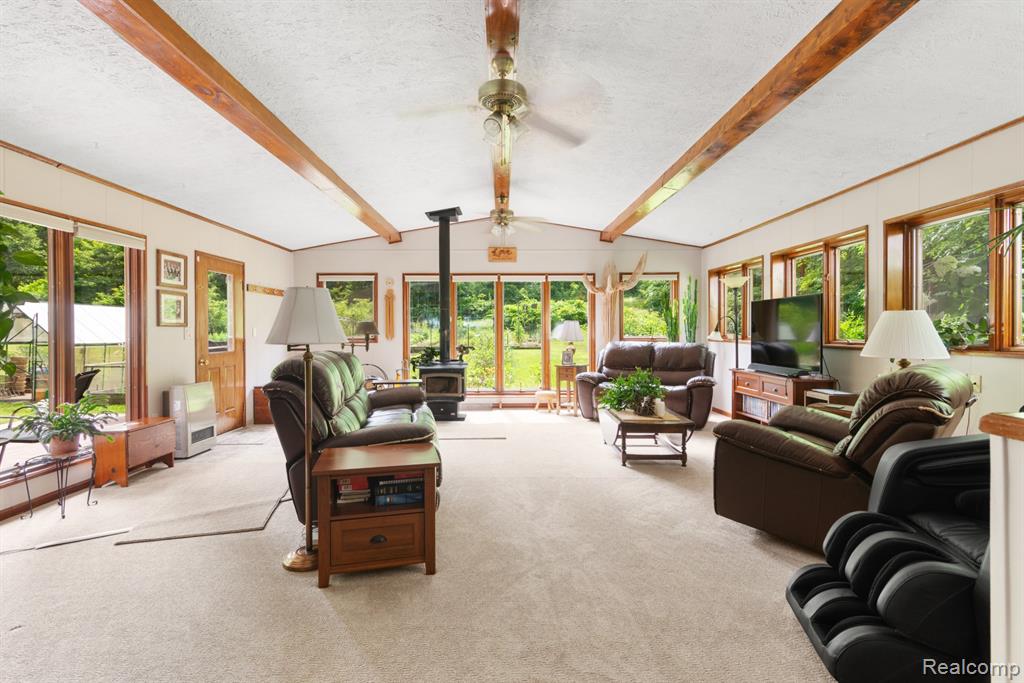 5500 Hartland Road, Fenton, MI 48430 — Photo 4