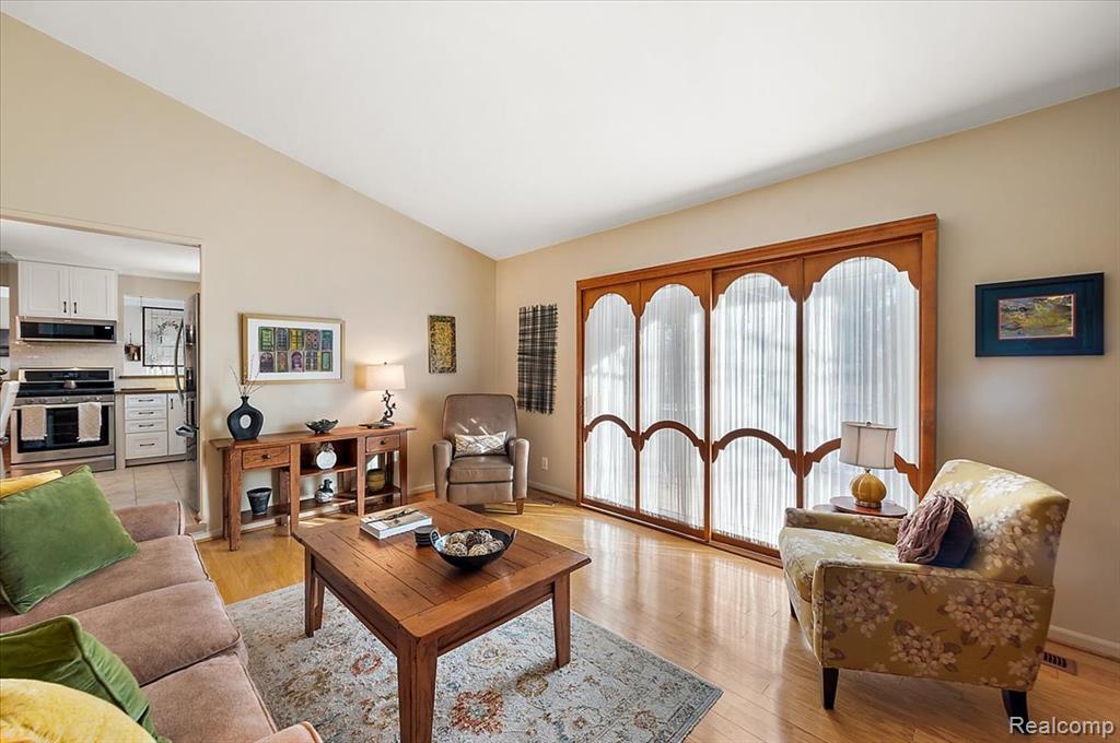 24546 Fairway Hills Drive, Novi, MI — Photo 20