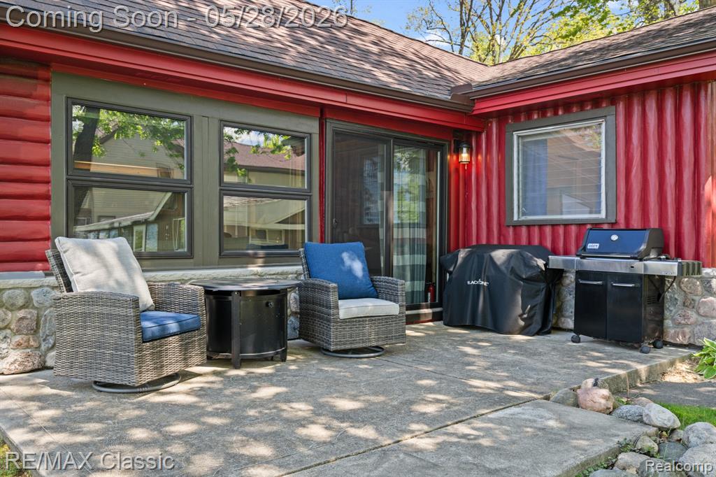 10584 Bob White Beach Boulevard, Whitmore Lake, MI 48189 — Photo 4