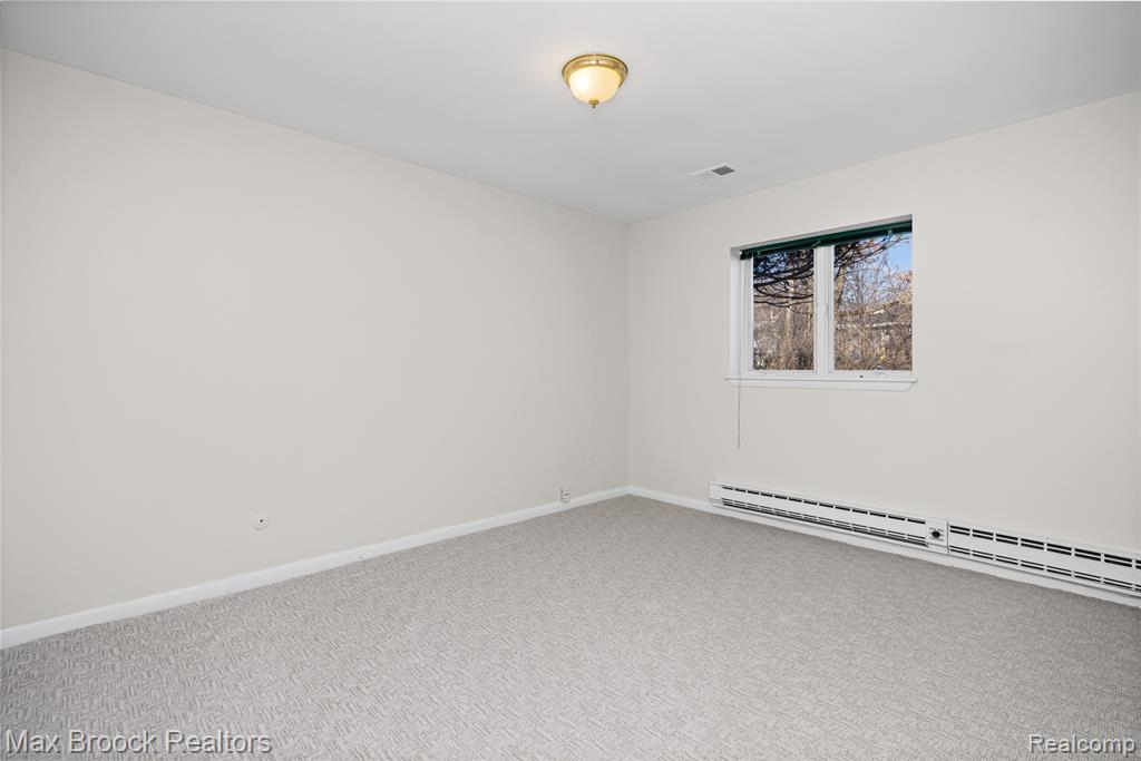 35550 Pleasant Valley Road, Farmington Hills, MI, 48331