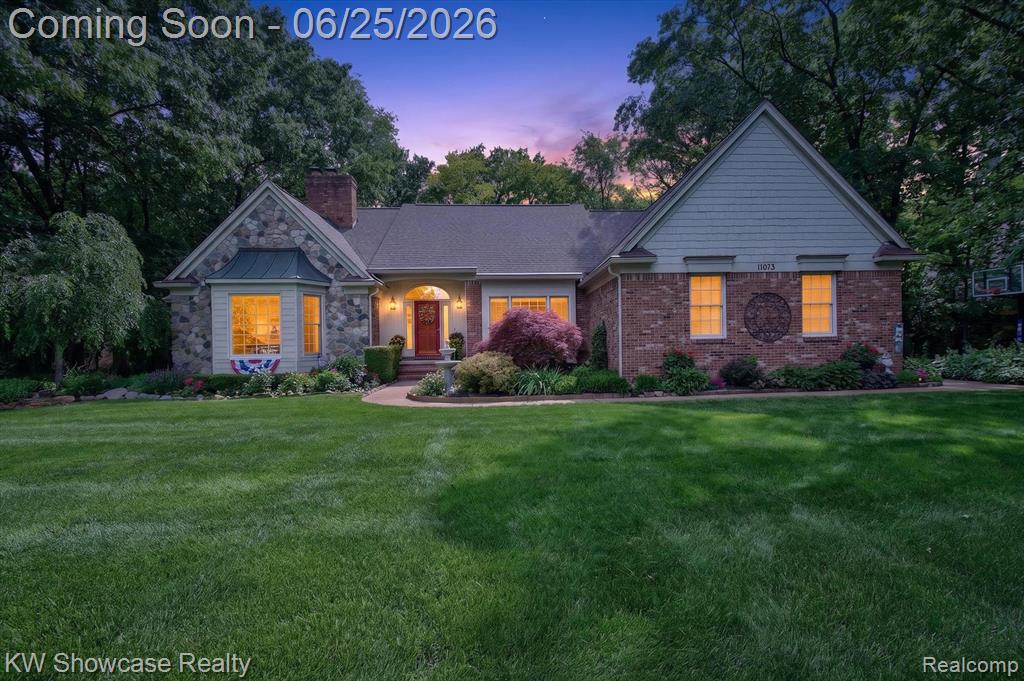 11073 Sandy Creek Drive, South Lyon, MI 48178