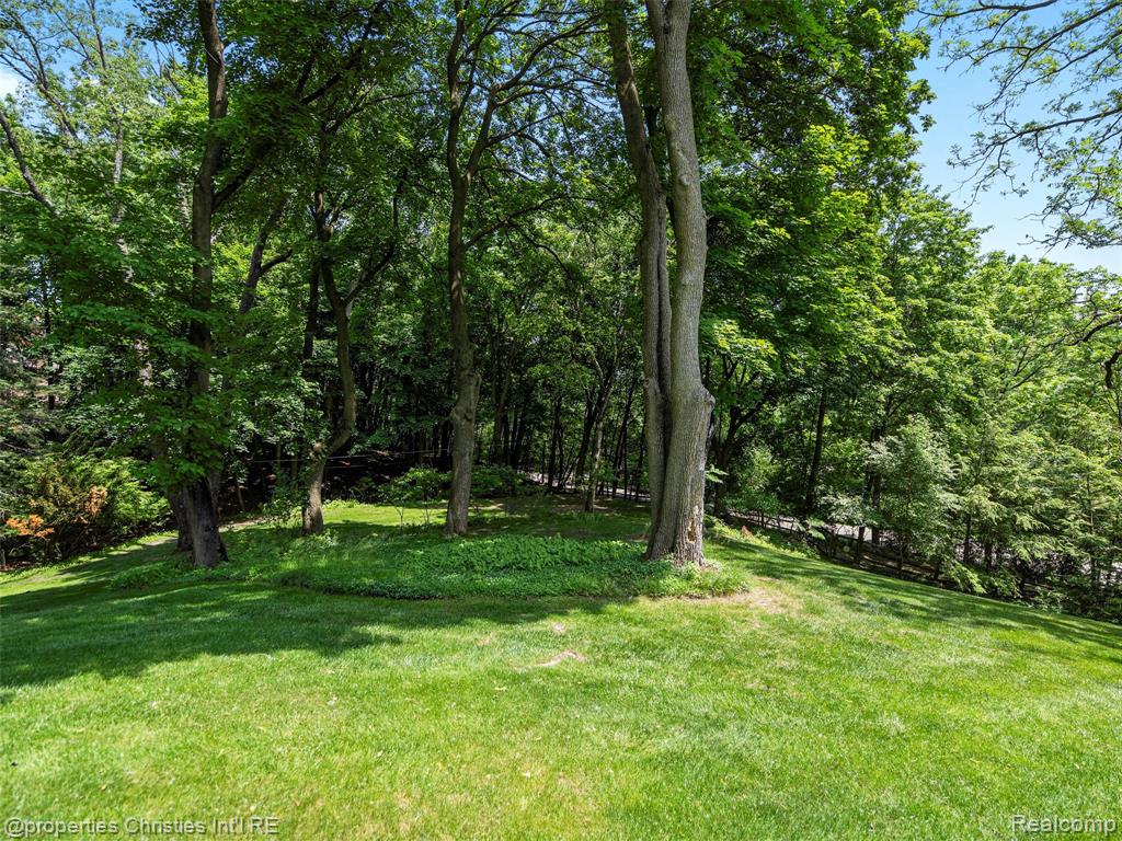 4383 Pine Tree Trail, Bloomfield Hills, MI 48302 — Photo 3