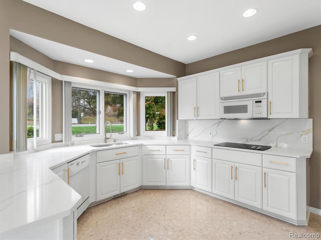 5914 LAKEVIEW Drive, Washington, MI — Photo 26