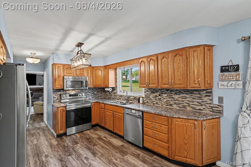 4393 E Cook Road, Grand Blanc, MI 48439 — Photo 10