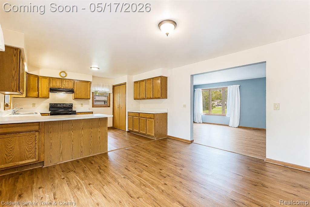 2154 Kingston Drive, Pinckney, MI 48169 — Photo 10