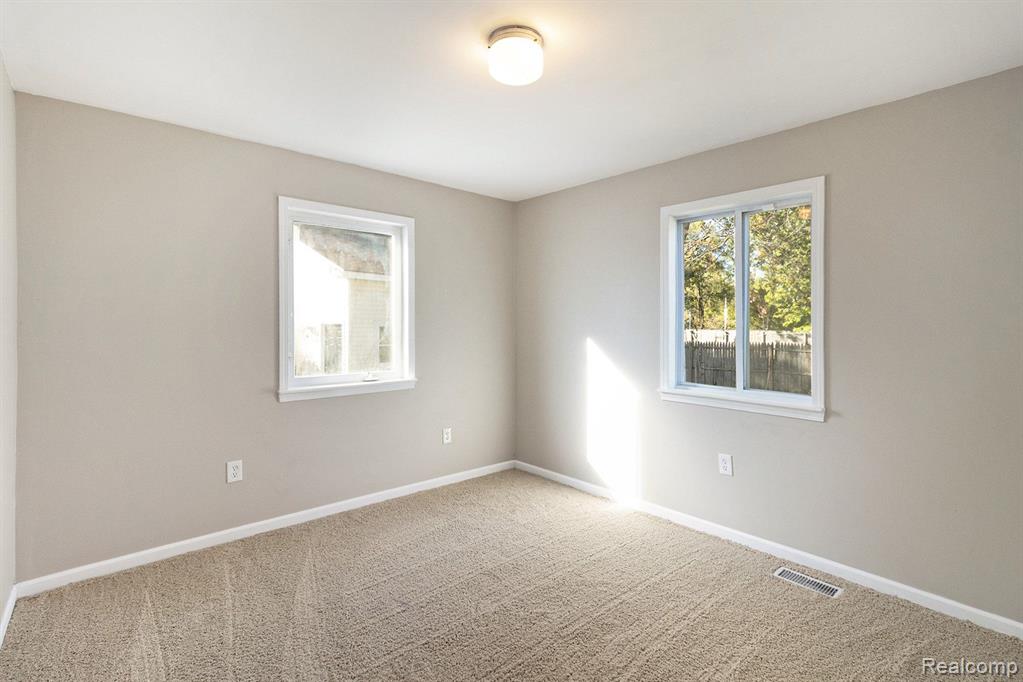 409 FENWICK Street, Holly, MI 48442 — Photo 10