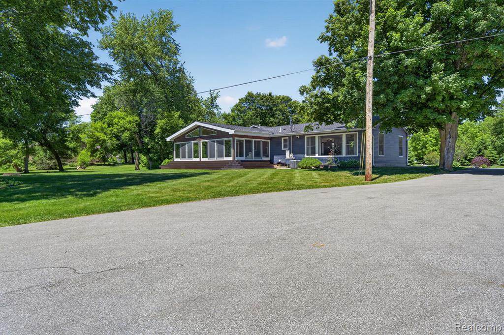 9353 Hill Road, Swartz Creek, MI 48473 — Photo 86