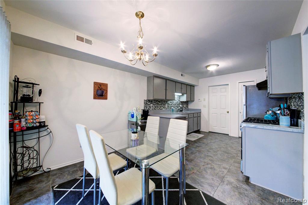 6397 Hunter Pointe Street, Westland, MI — Photo 14