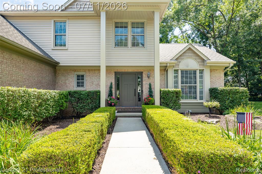 689 Woodfield Way, Rochester Hills, MI 48307 — Photo 4