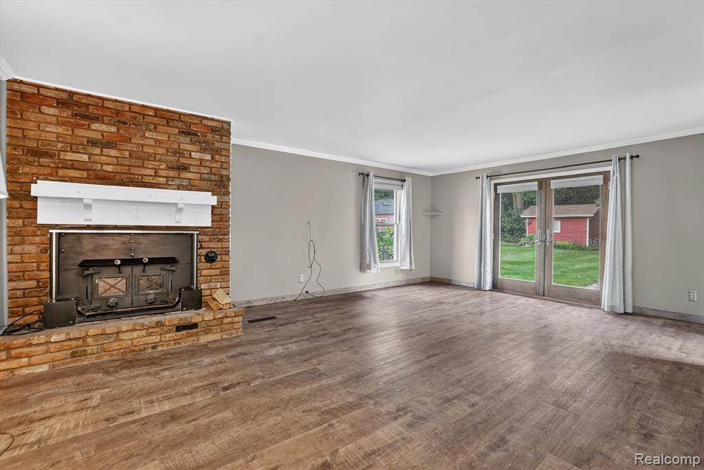 2356 Pineview Court, Flushing, MI 48433 — Photo 19
