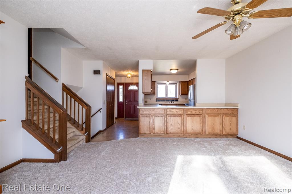 7053 Pershing, Waterford, MI 48327 — Photo 12