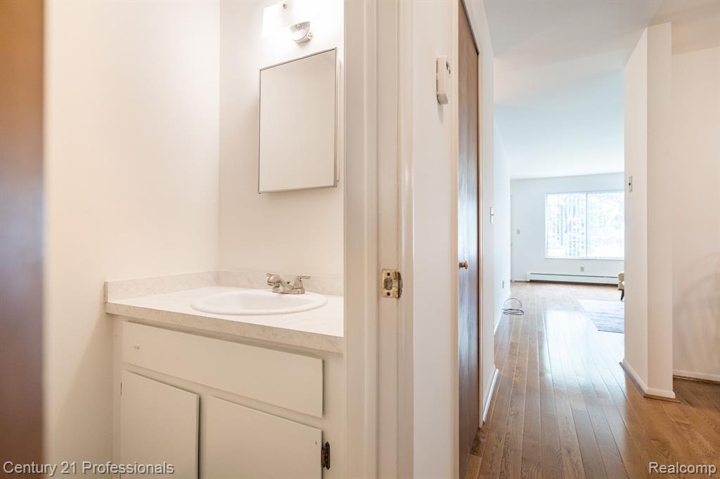 5959 ALAN, 56, Brighton, MI 48116 — Photo 13