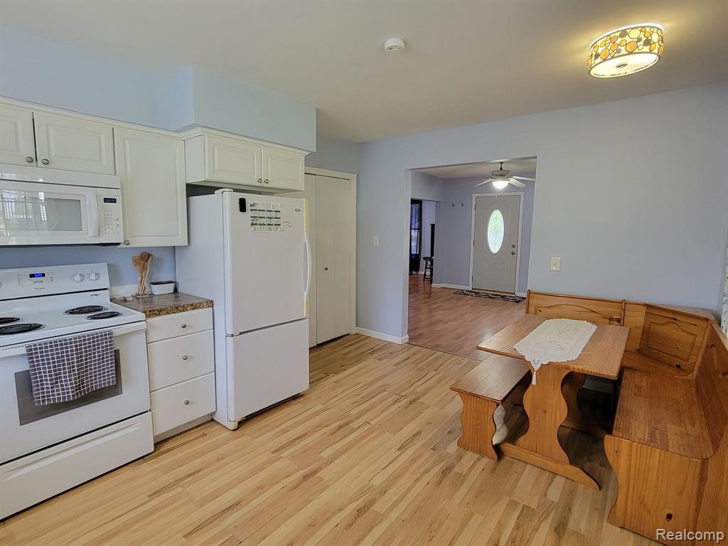 4887 CENTER Street, Millington, MI 48746 — Photo 7