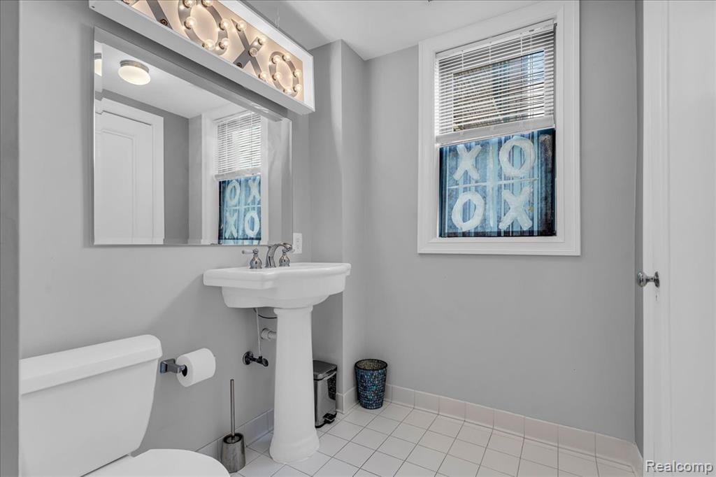 2900 E Jefferson Avenue, C5, Detroit, MI 48207 — Photo 21